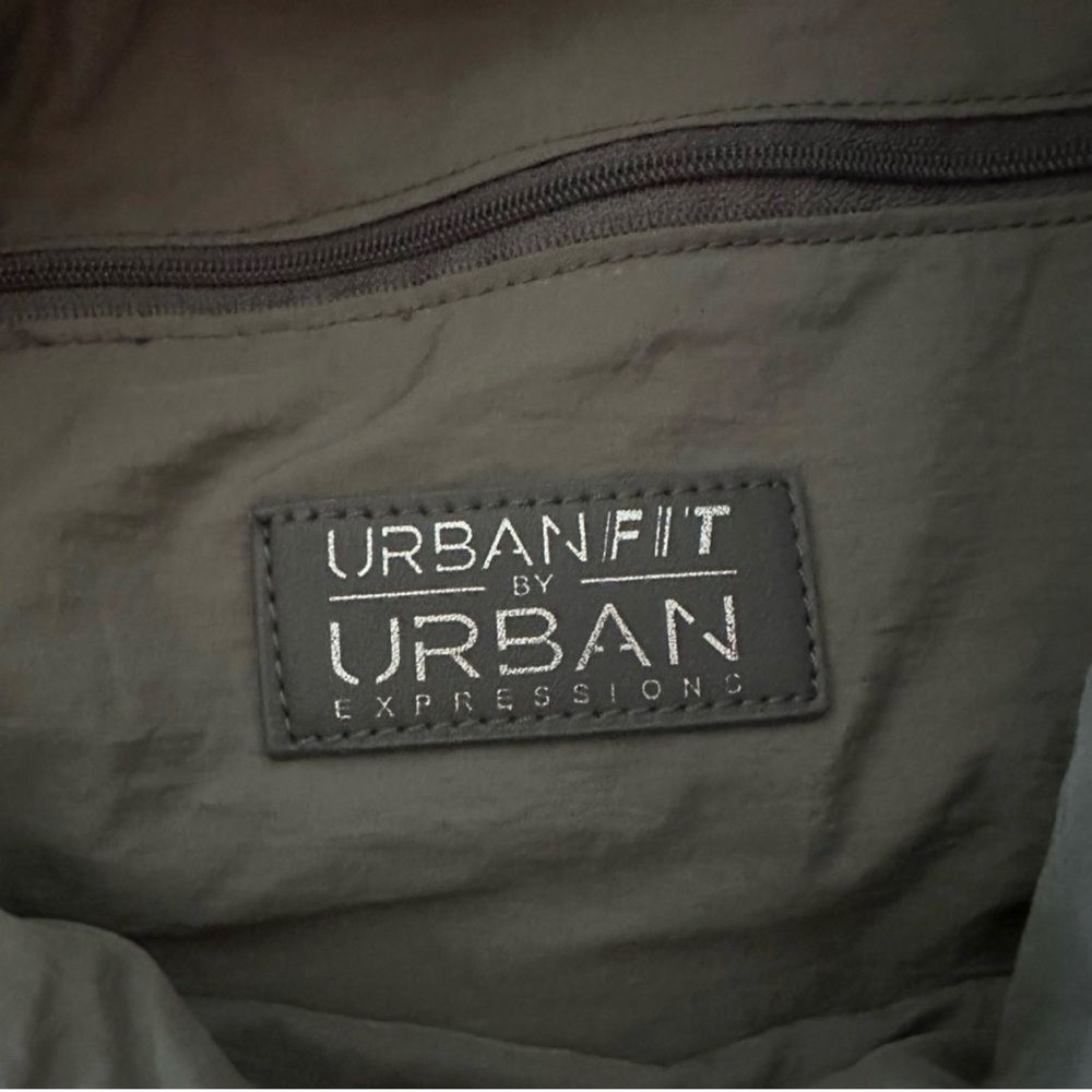 Urban Expressions Quilted Maroon Shoulder Bag - Picture 3 of 4